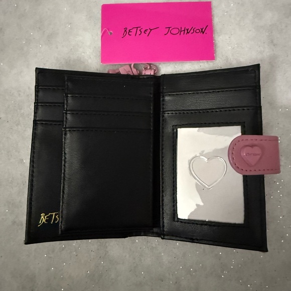 Betsey Johnson Heart Card Case Wallet - Picture 4 of 5